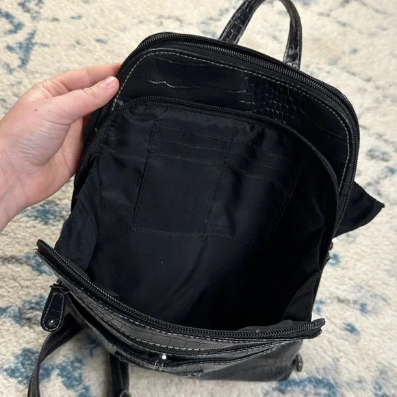 Faux Crocodile Leather Backpack - Black - pockets - Picture 7 of 7